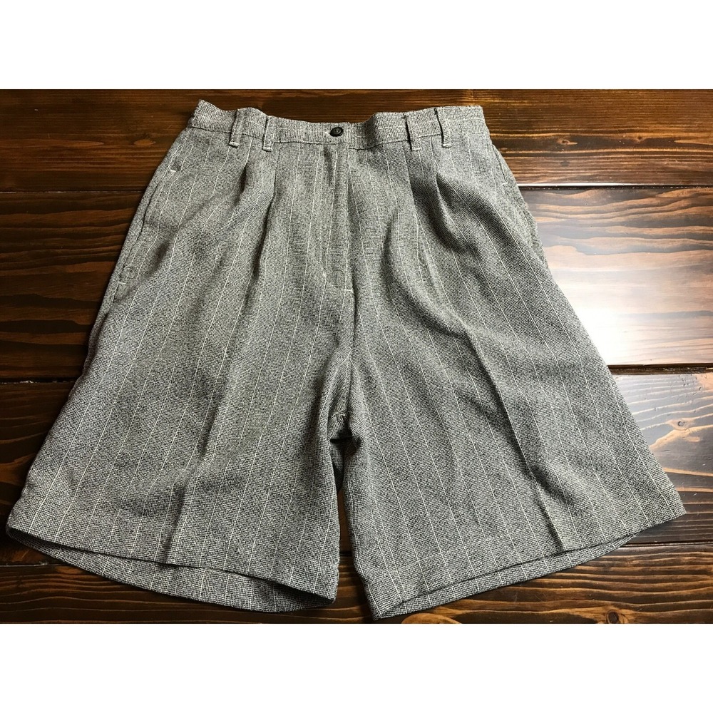 Line Up Shorts, Women's Size 12, Cream Black, Pleated Shorts